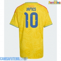 Camisa de time de futebol Colômbia James Rodriguez #10 Replicas 1º Equipamento Feminina Mundo 2026 Manga Curta